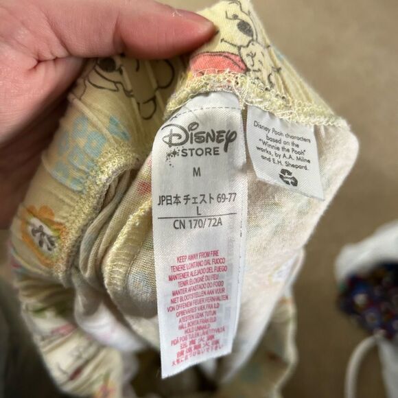 Disney Winnie the Pooh and Piglet Pajama Lounge Pants - Picture 2 of 3